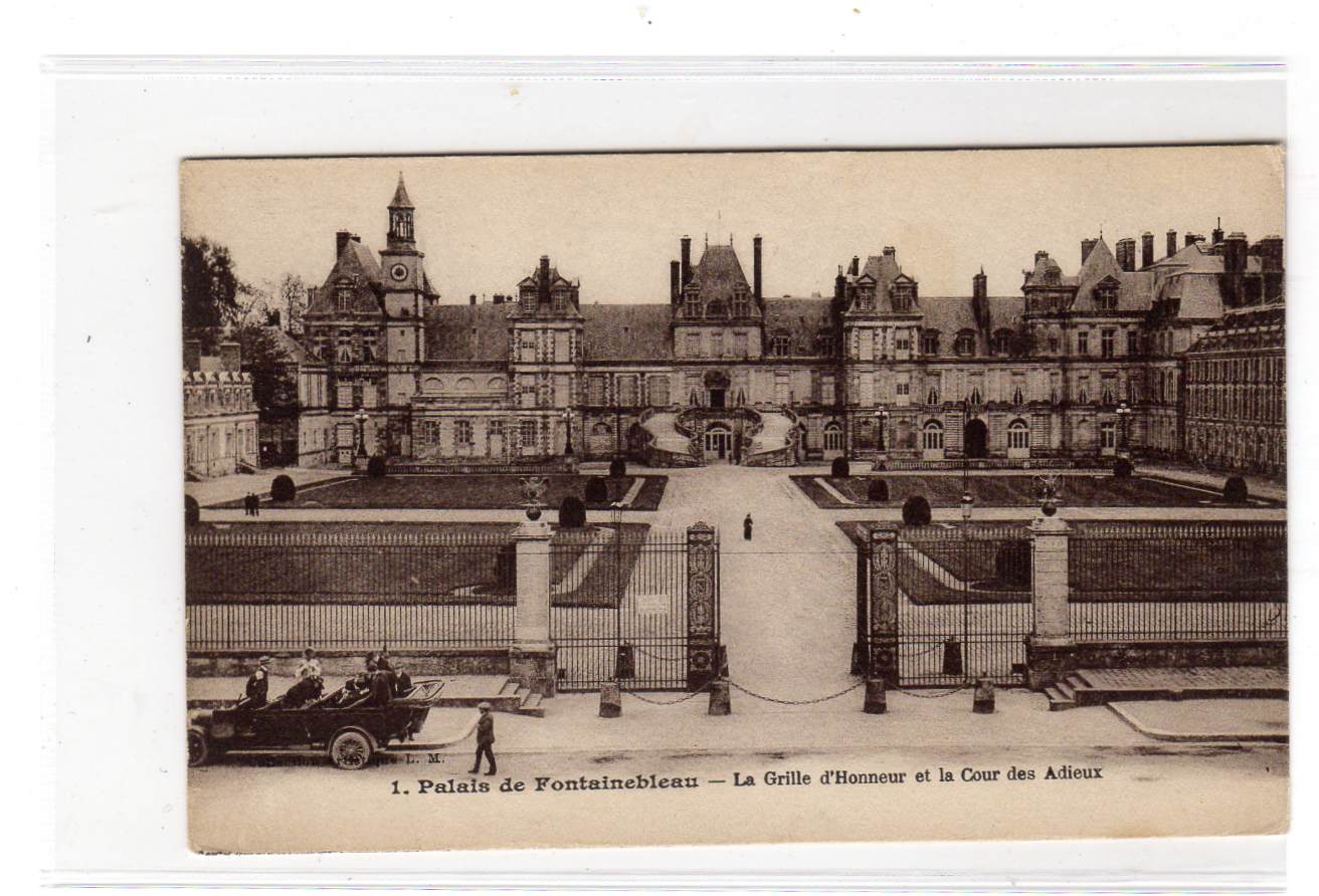 Palais de Fontainebleau La Grille d"honneur nr 1 Menard