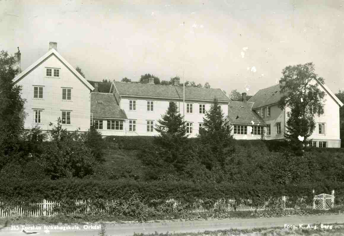 Torshus folkehøgskule Orkdal KA Berg