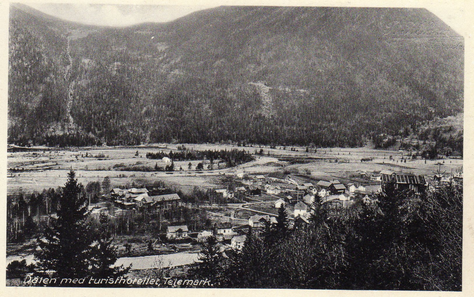 Dalen med turisthotellet 