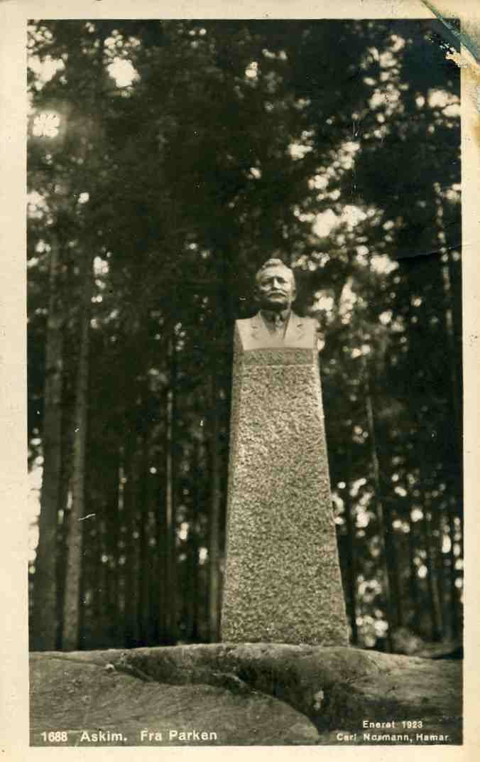 Askim Fra parken No;1688  1923