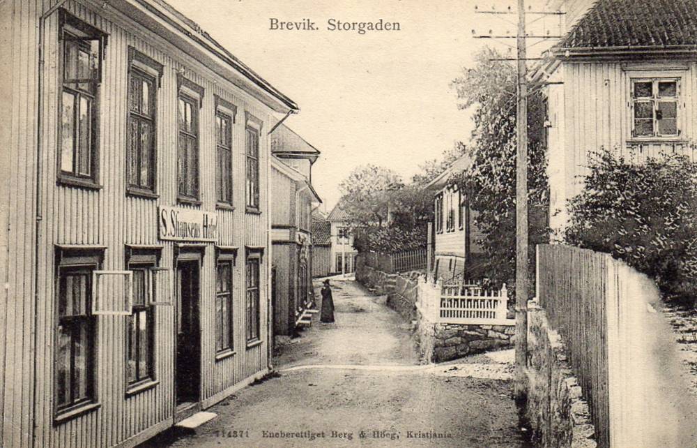 Brevik Storgaden  B&H 14371 st Stathelle 1914