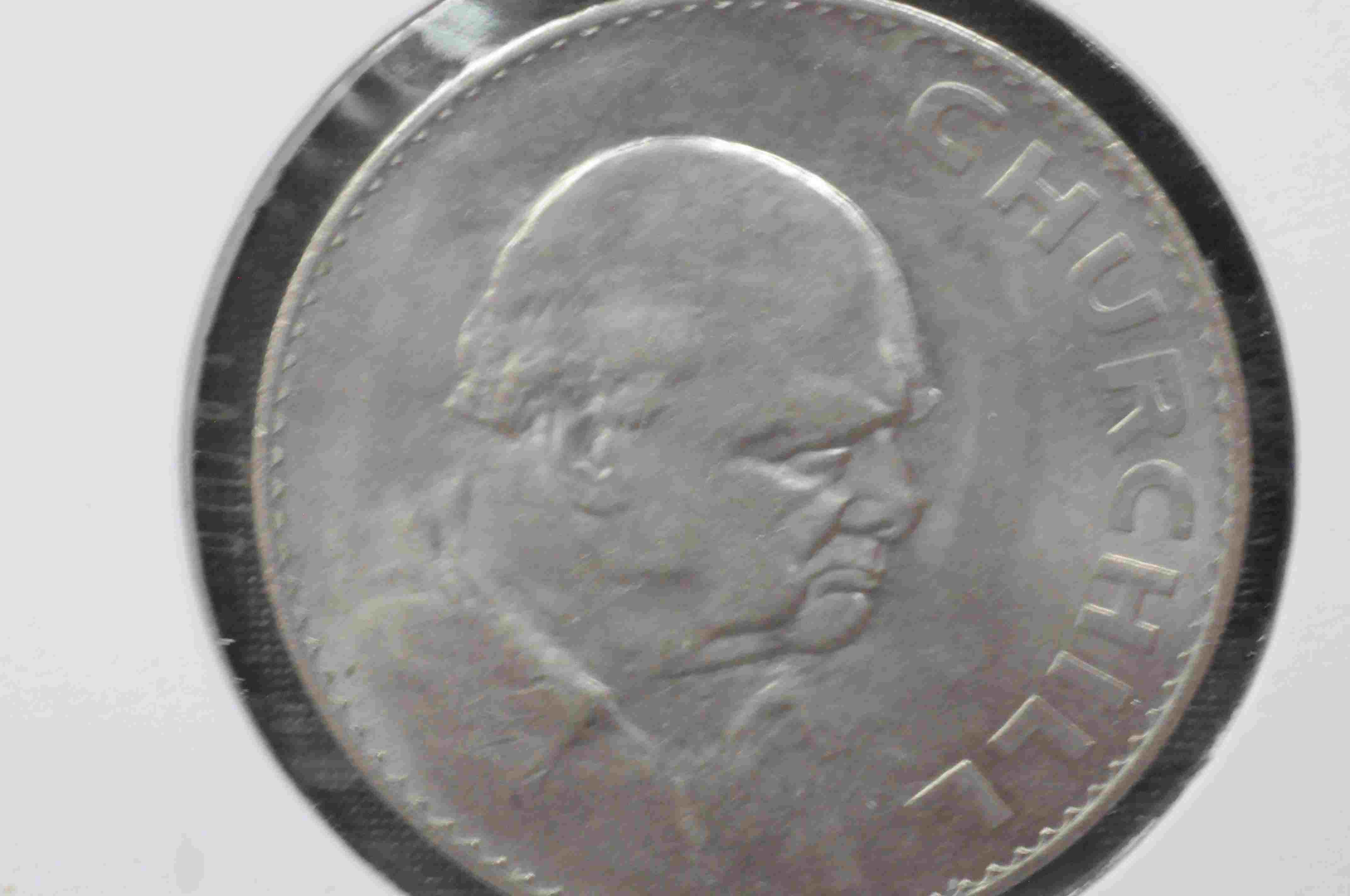 1 crown Churchill 1965 kv1/1+ små riper