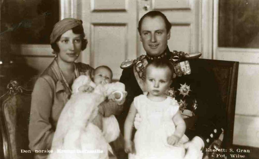 Den norske kronprinsfamilie S.Gran Wilse st Oslo 1932