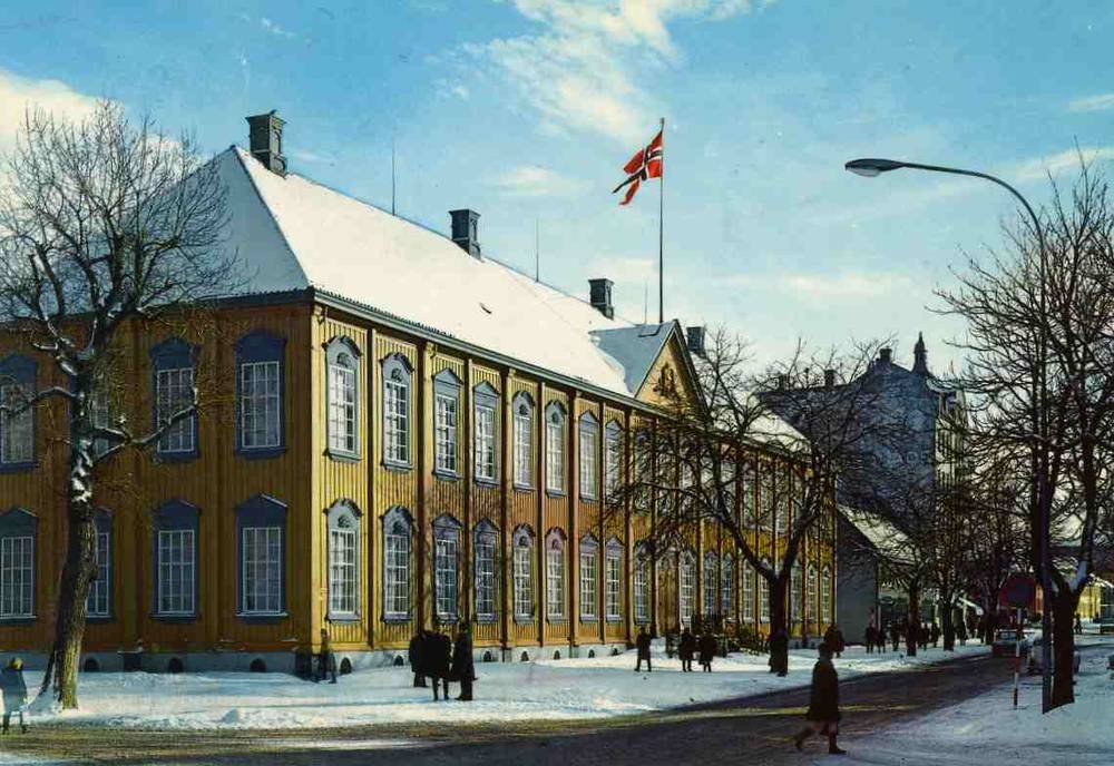 Trondheim Stiftsgården A; F 4536 9
