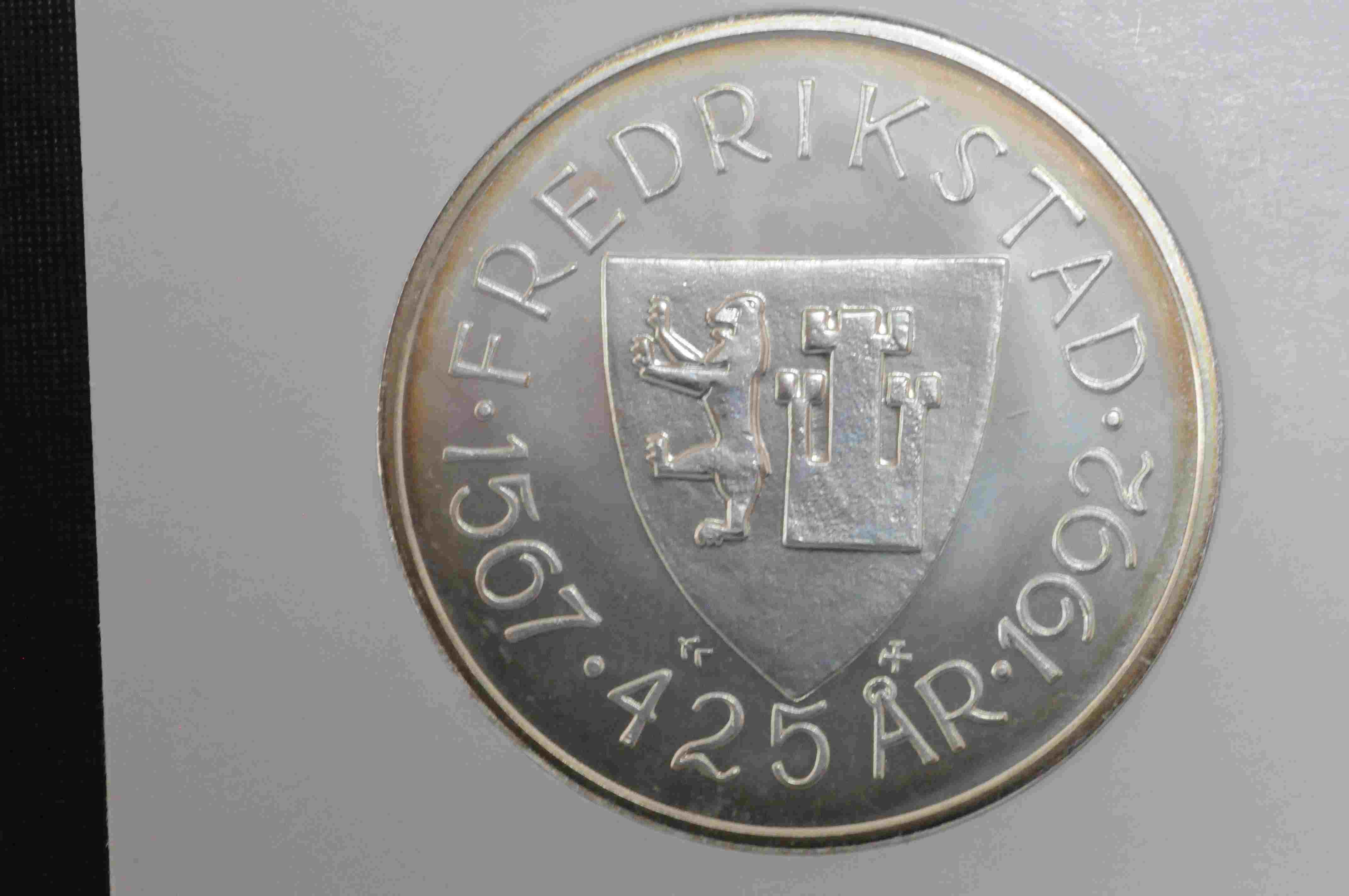 Fredrikstad by 450 år sølv? kv0