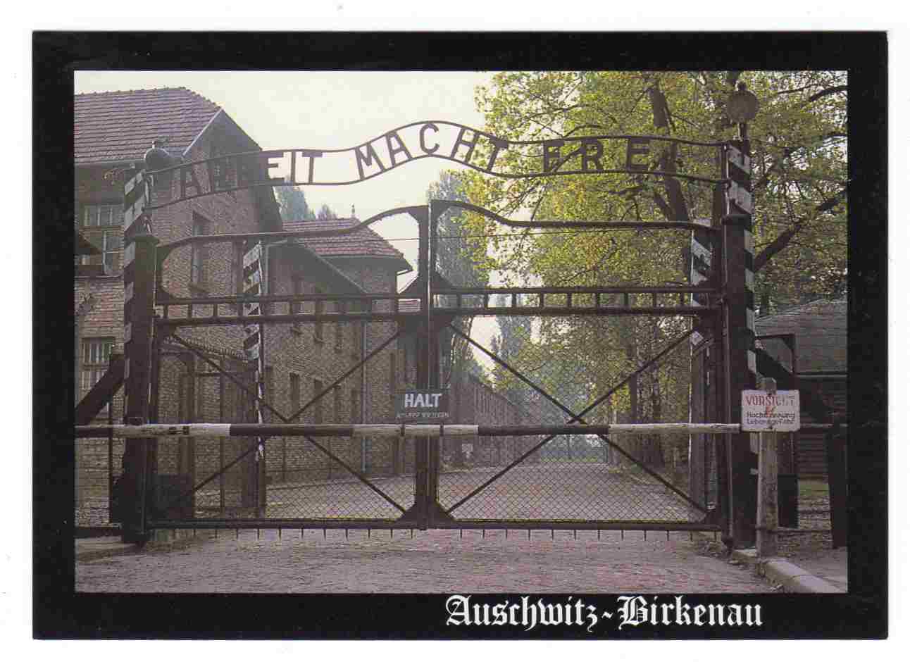 Auschwitz-Birkenau Arbeit macht frei