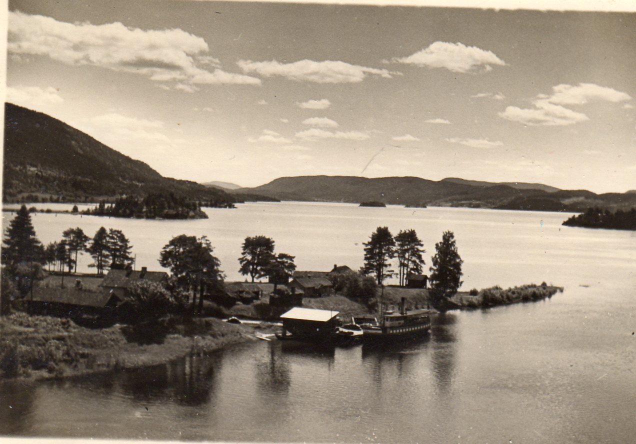 Fra broen på Akkerhaugen foto 1945