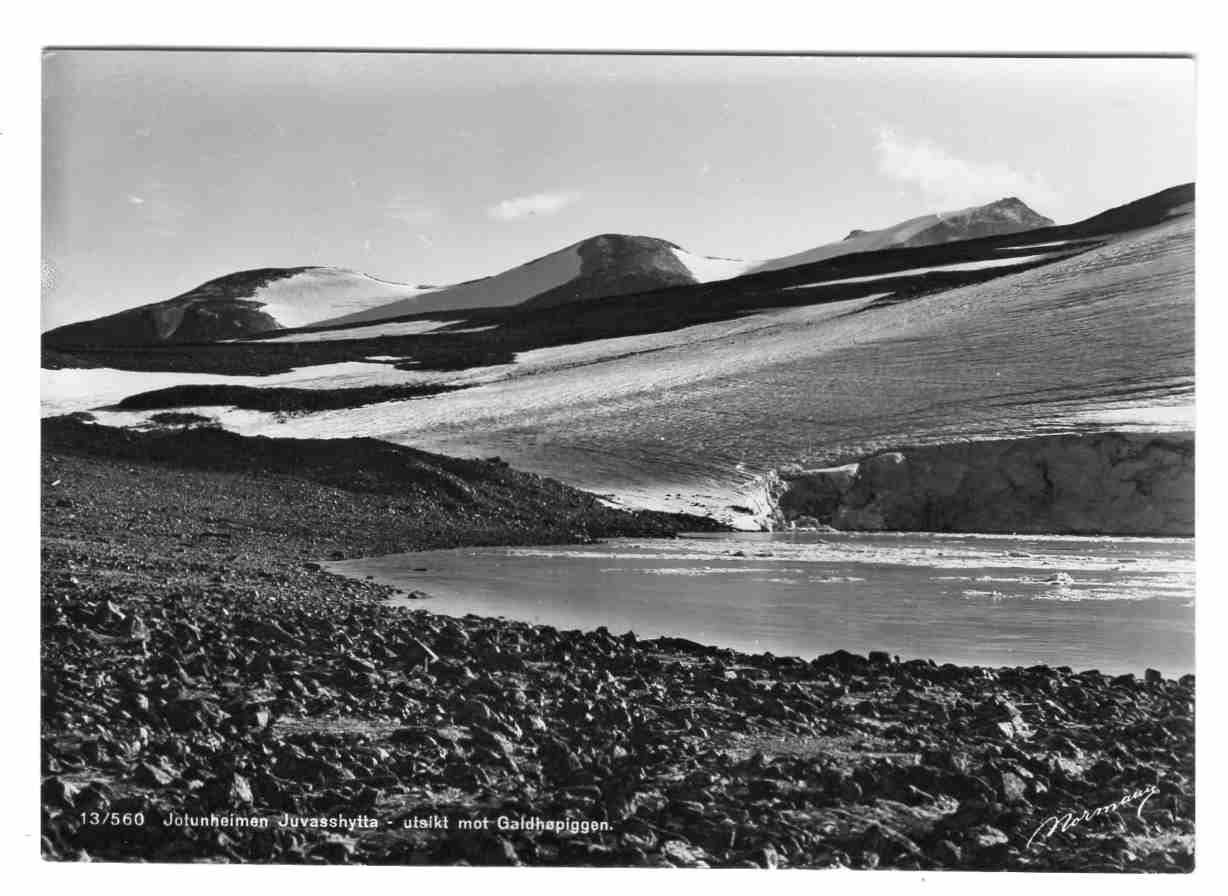Juvasshytta Jotunheimen utsikt mot Galdhøpiggen No; 13/560