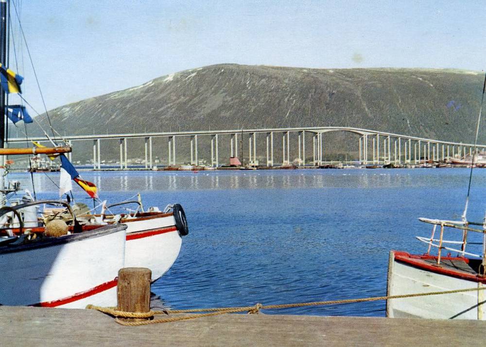 Broen over Tromsøsundet F 566 0 Amundsen Aune