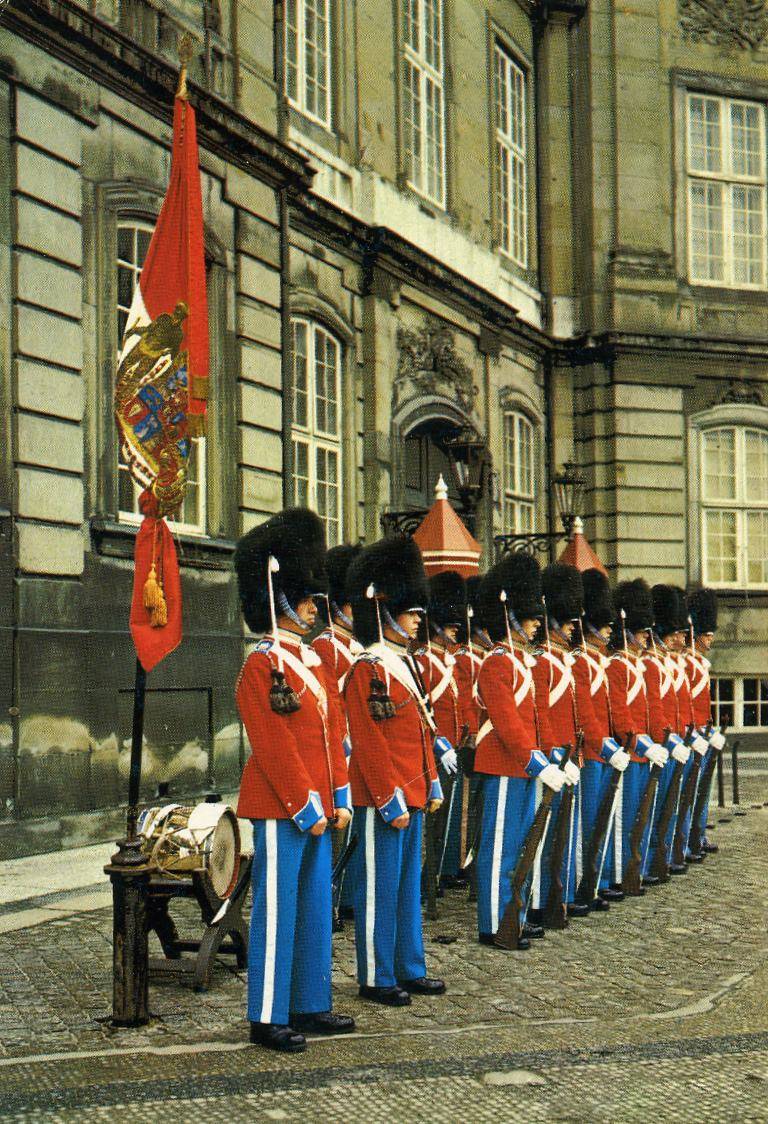 Den kongelige garde ved Amalienborg