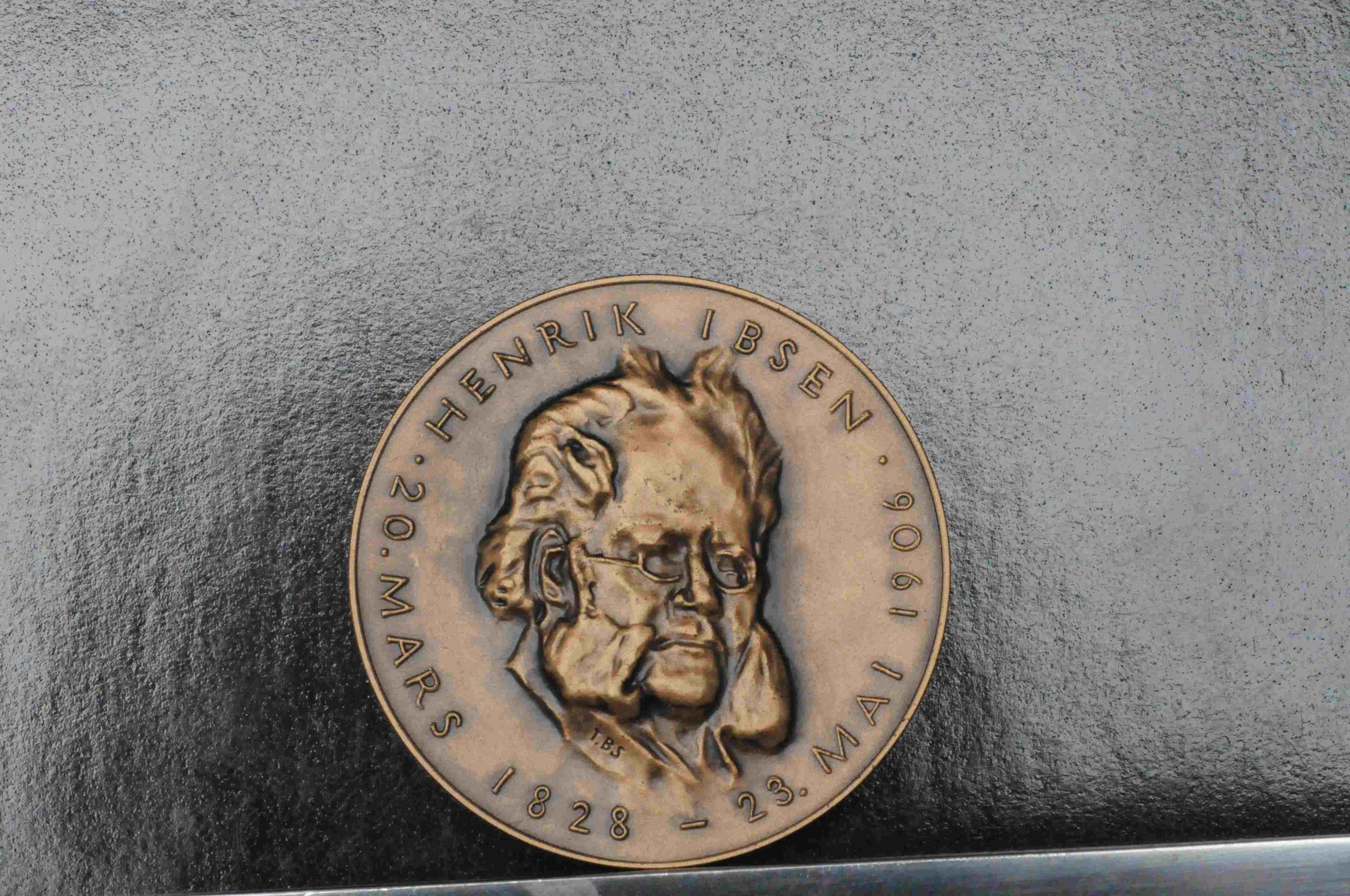 Henrik Ibsen 150 års jubileet 1978 nr 583 bronse