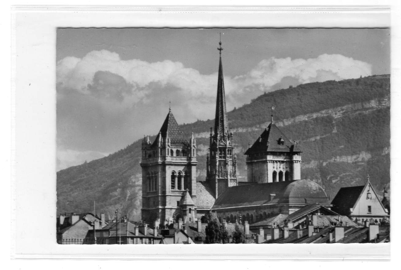 Genéve Les Tours de la Cathédrale de St-Pierre Jaeger 7103 st Geneve 1960